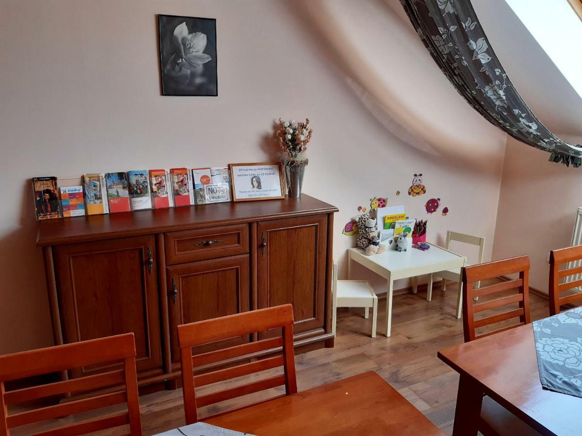 Penzion V Podzamci Litomyšl Extérieur photo